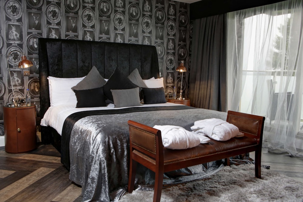 Derwent Manor Boutique Hotel 7/43