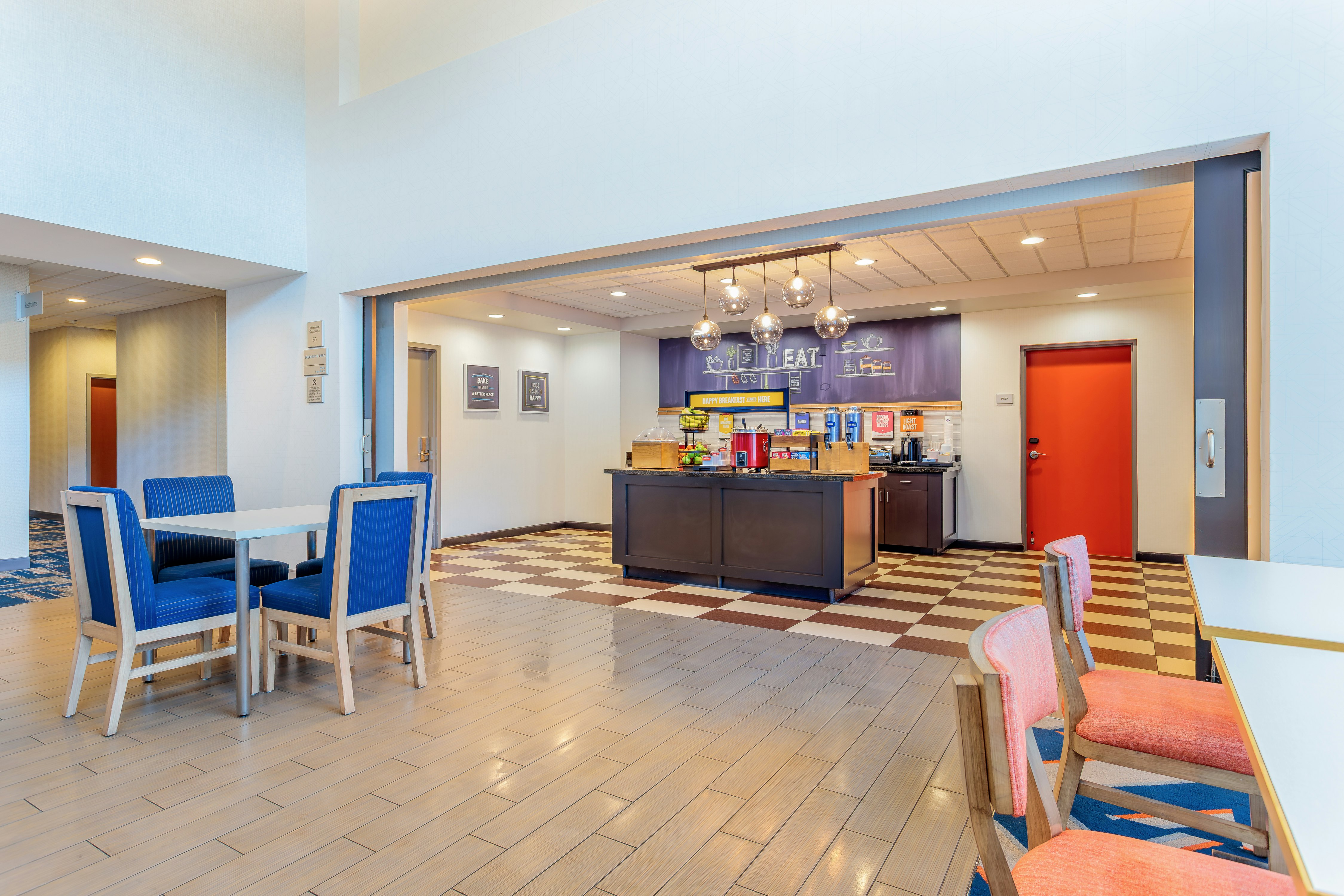 Hampton Inn & Suites Parkersburg Downtown 33/45