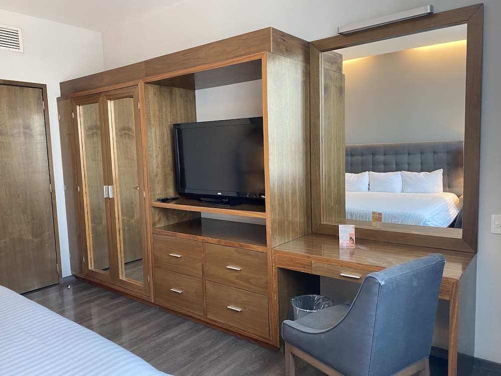 Suites del Angel 27/65