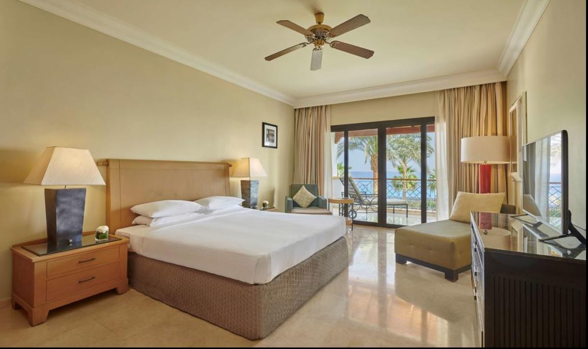 SEA VIEW  ROOM