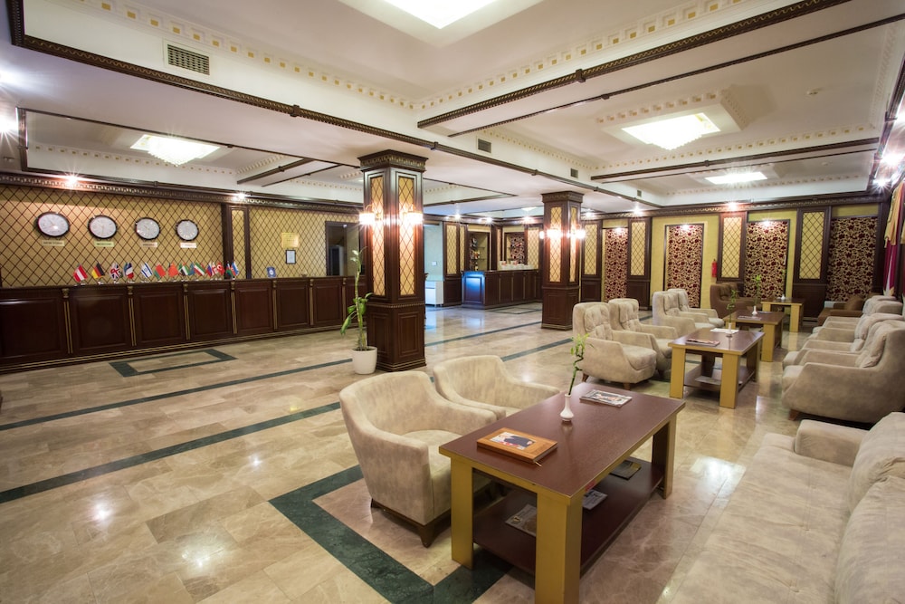 Grand Hotel Baku 43/47