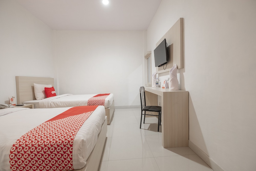 OYO 1633 Hotel Darma Nusantara 17/33