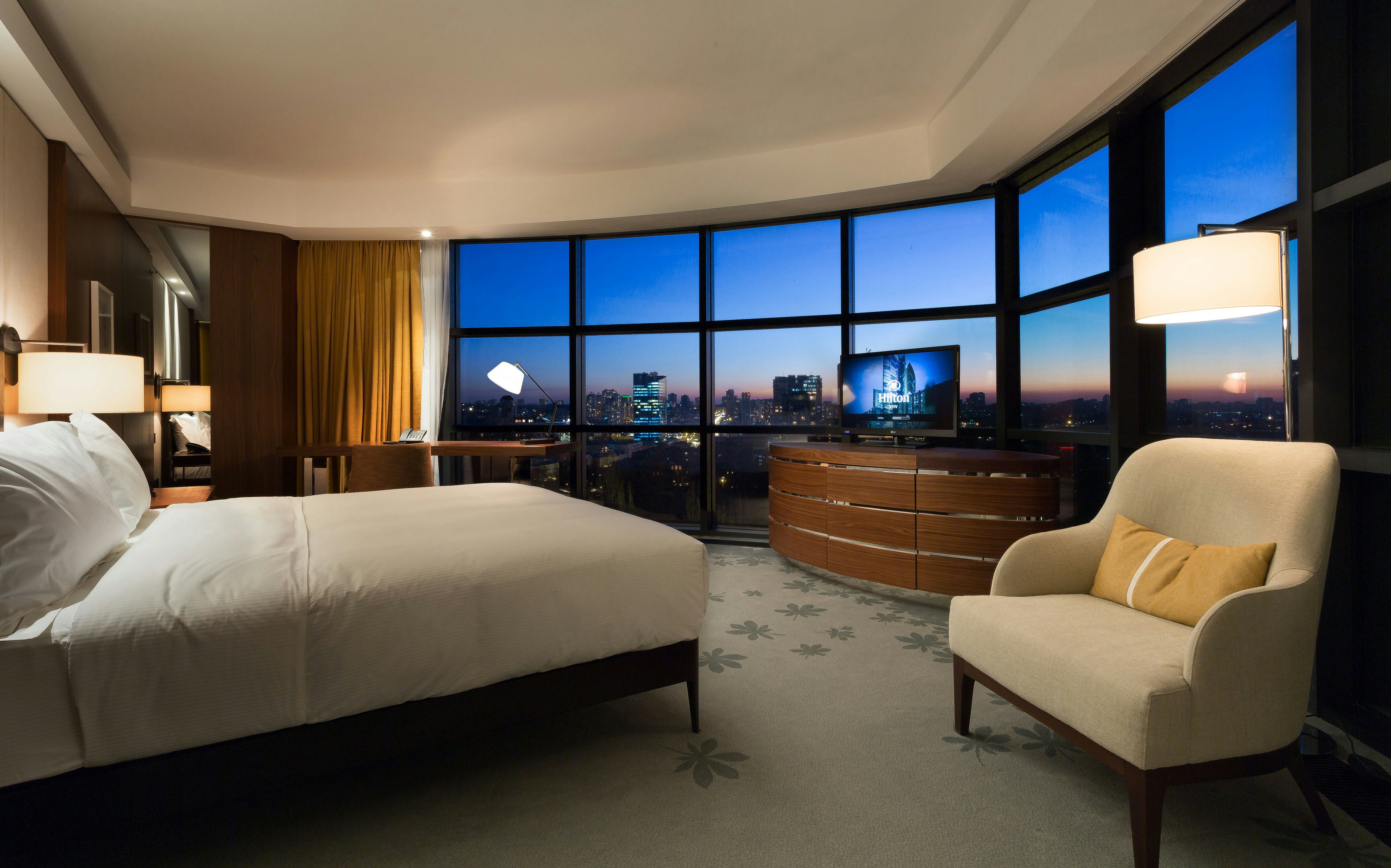 Hilton Kyiv 23/70