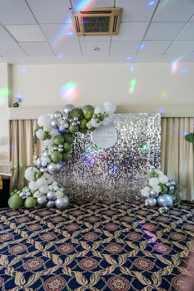 Basingstoke Hotel 7/50