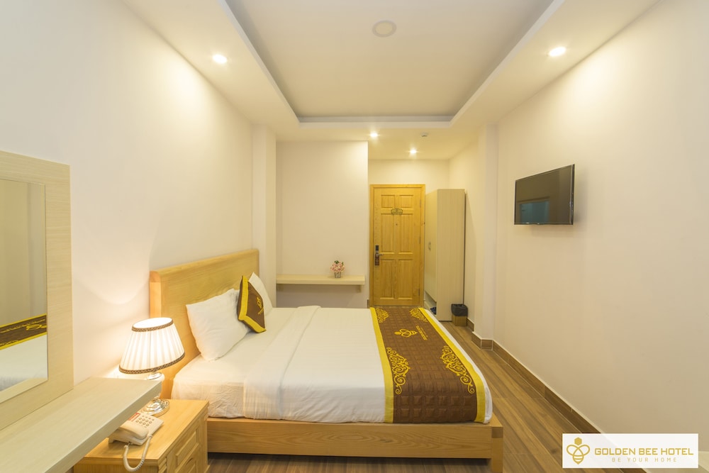 Golden Bee Hotel 18/59