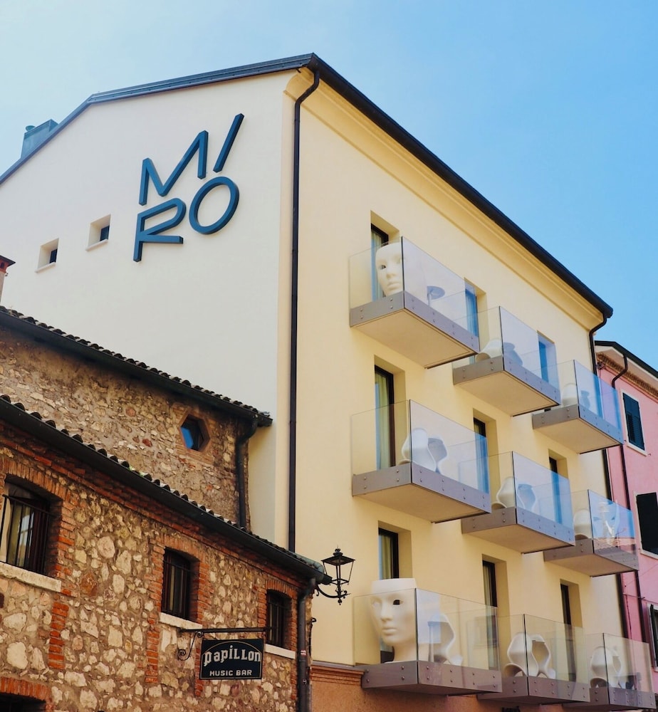 Hotel Miro 5/36