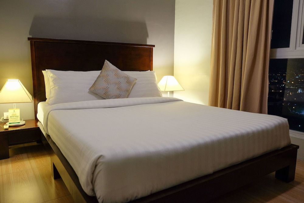 MILLENIA SUITES ORTIGAS 7/24