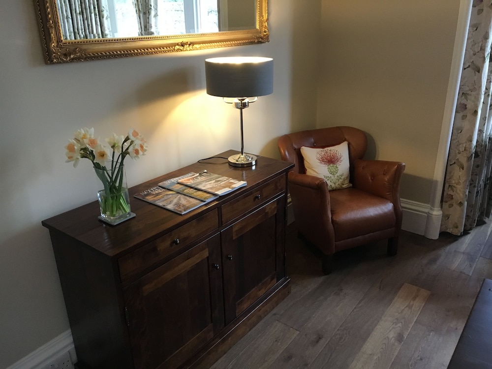 Ballifeary Guest House 18/28