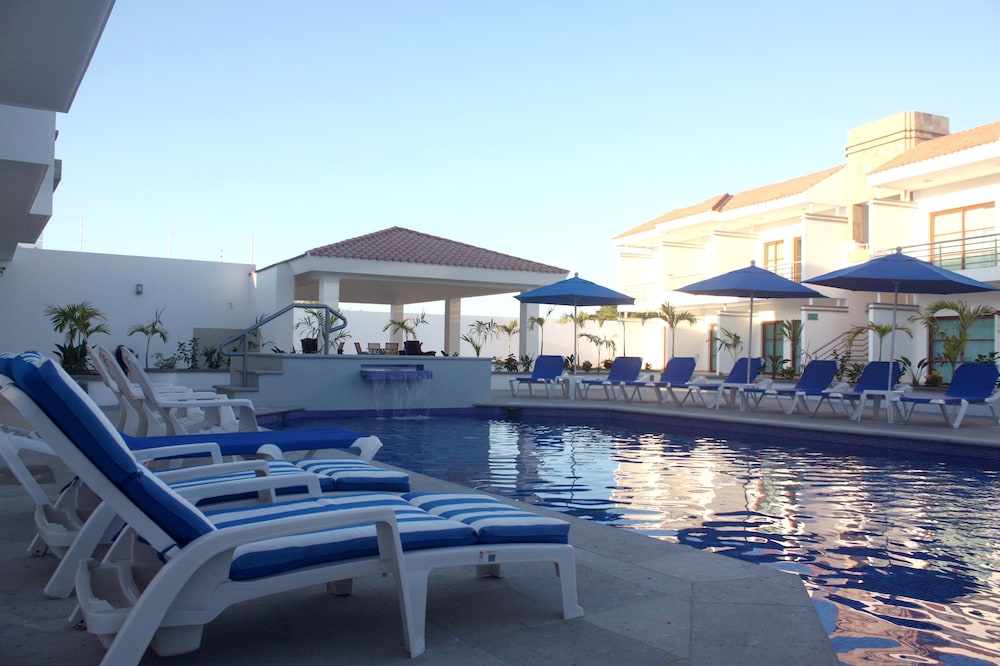 Marena Suites and Apartments 33/52