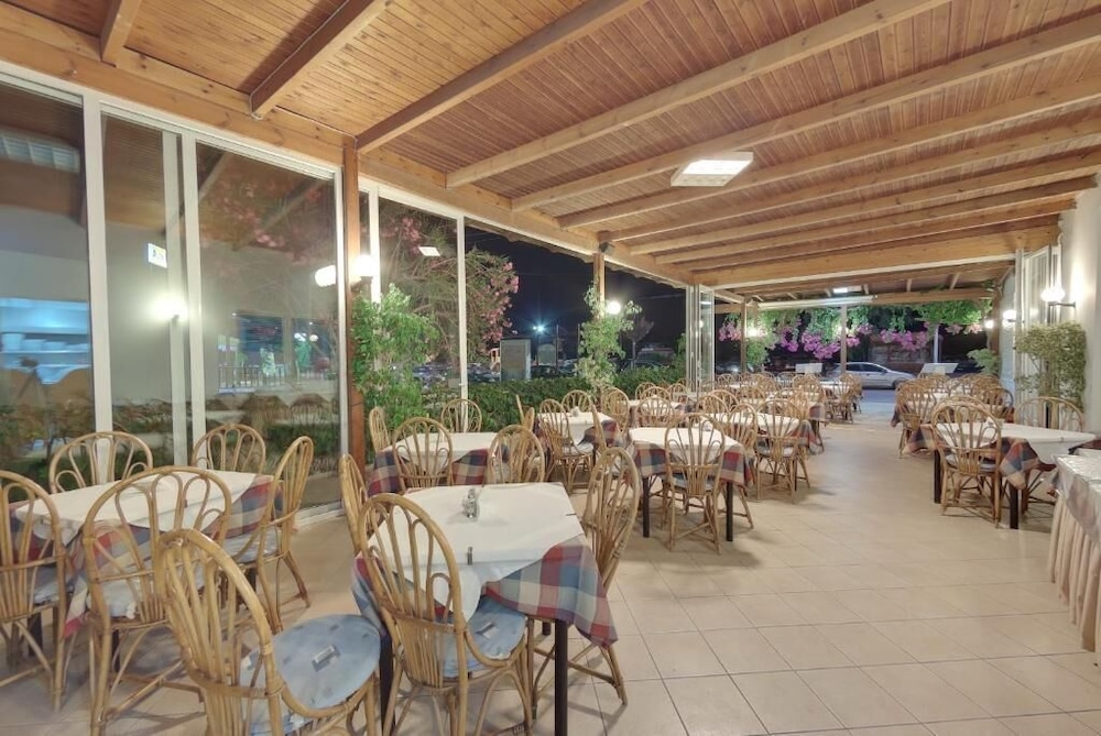 Marirena Hotel 28/41