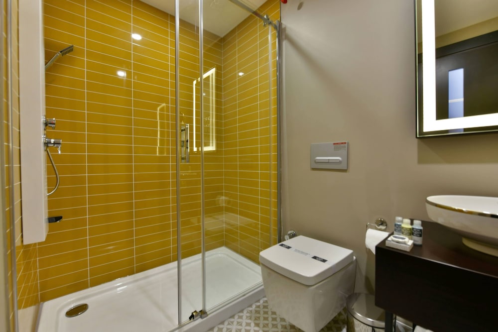 G-Han Hotel 49/50
