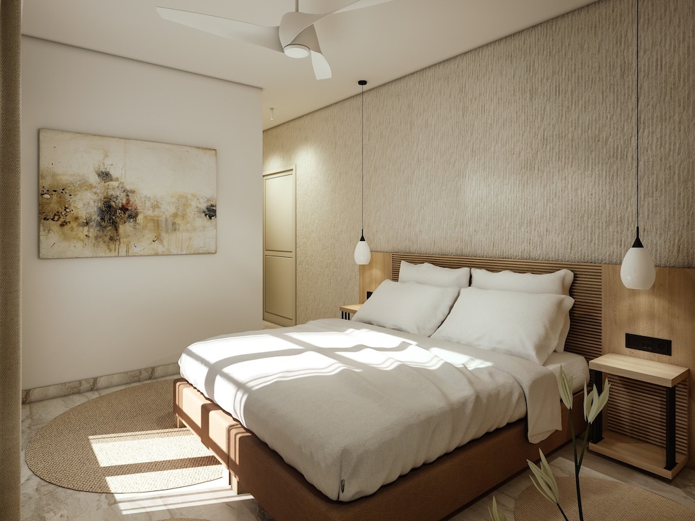 Superior, Triple, 1 King and 1 Single Beds