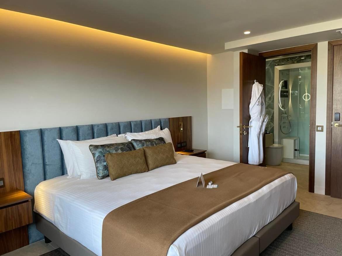 Executive, Double Bed, Citadel View, Sauna, Hot Tub، The Duke Boutique Hotel 2/3