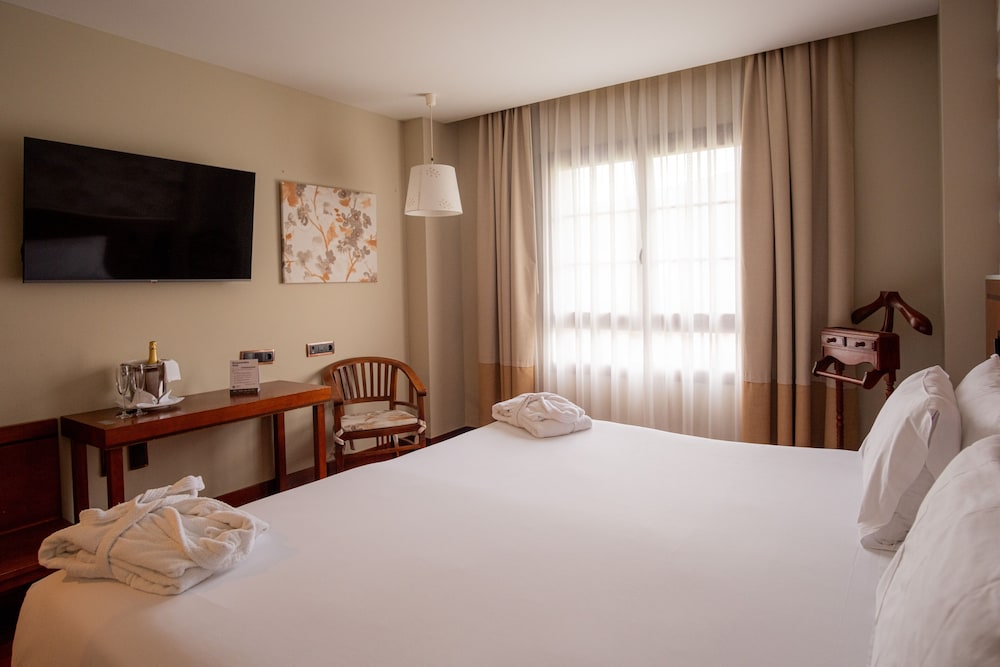 Hotel & Spa Monasterio de Boltana 11/40