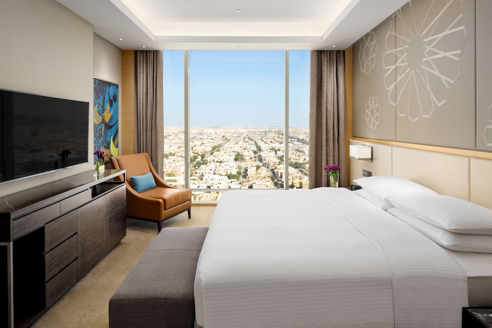 حياة ريجينسي(Hyatt Regency Riyadh Olaya) 23/75