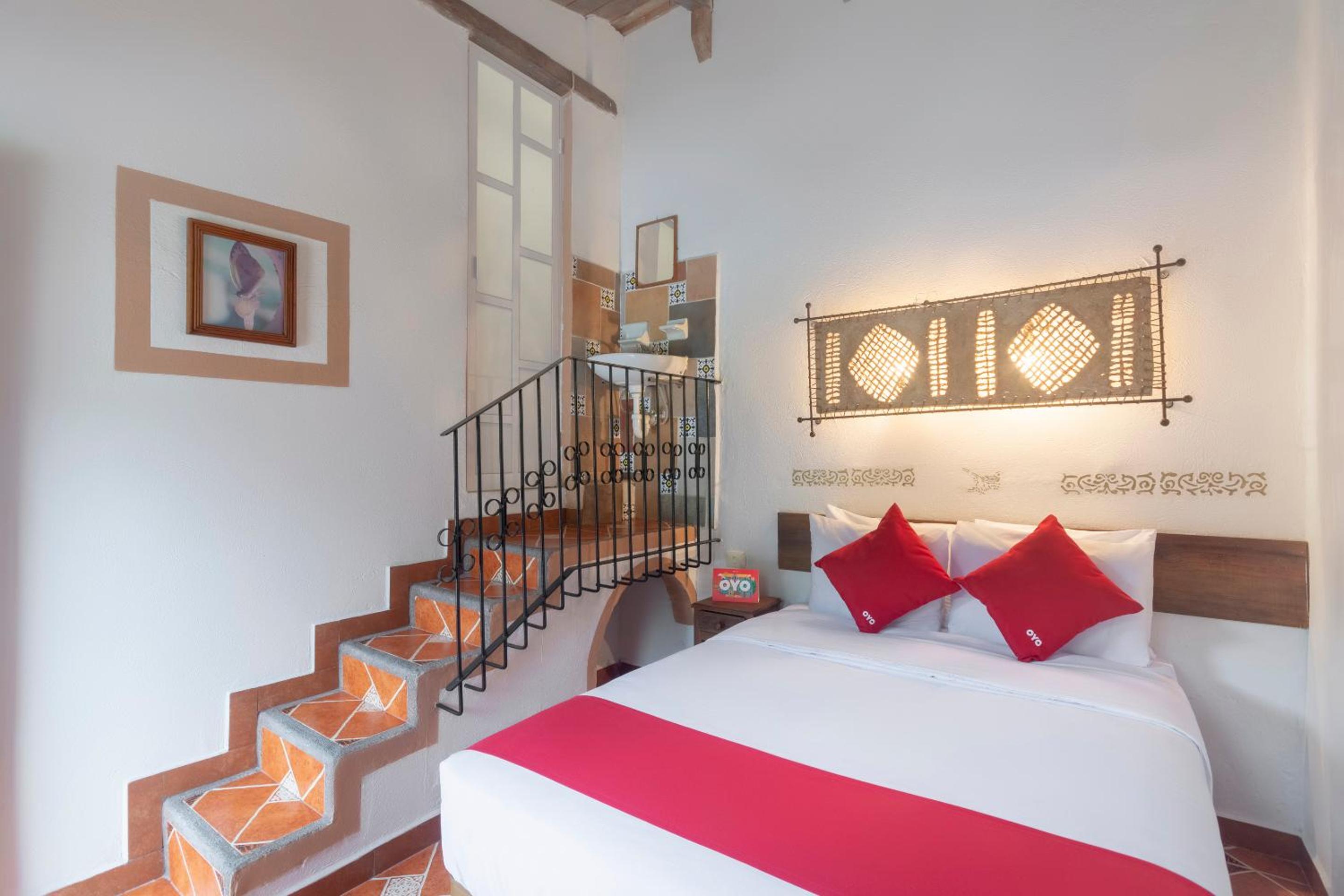 OYO Hotel Coyopolan 24/60