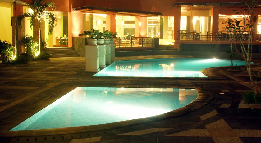 Grand Suka Hotel 30/30