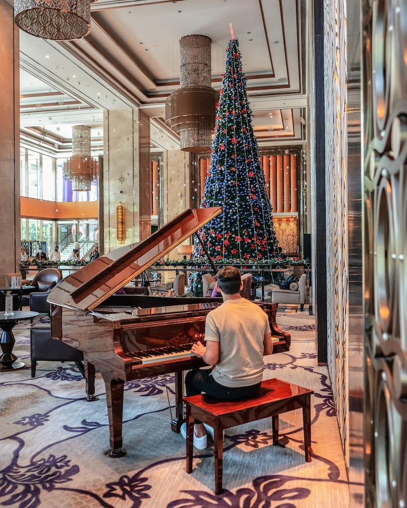 Shangri-La Hotel Bengaluru 66/82