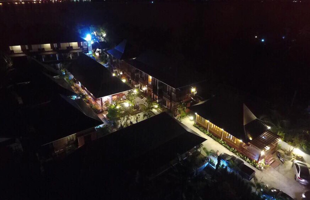 Khum Sai Ngam Hotel & Resort 39/45