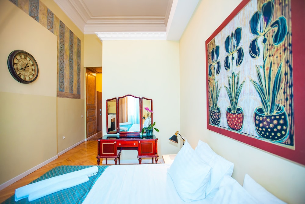 Hotel Rustaveli 11/50