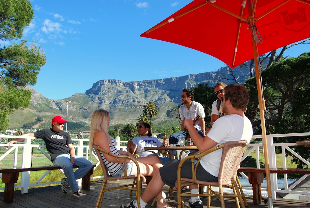 Ashanti Lodge Backpackers Gardens 50/65