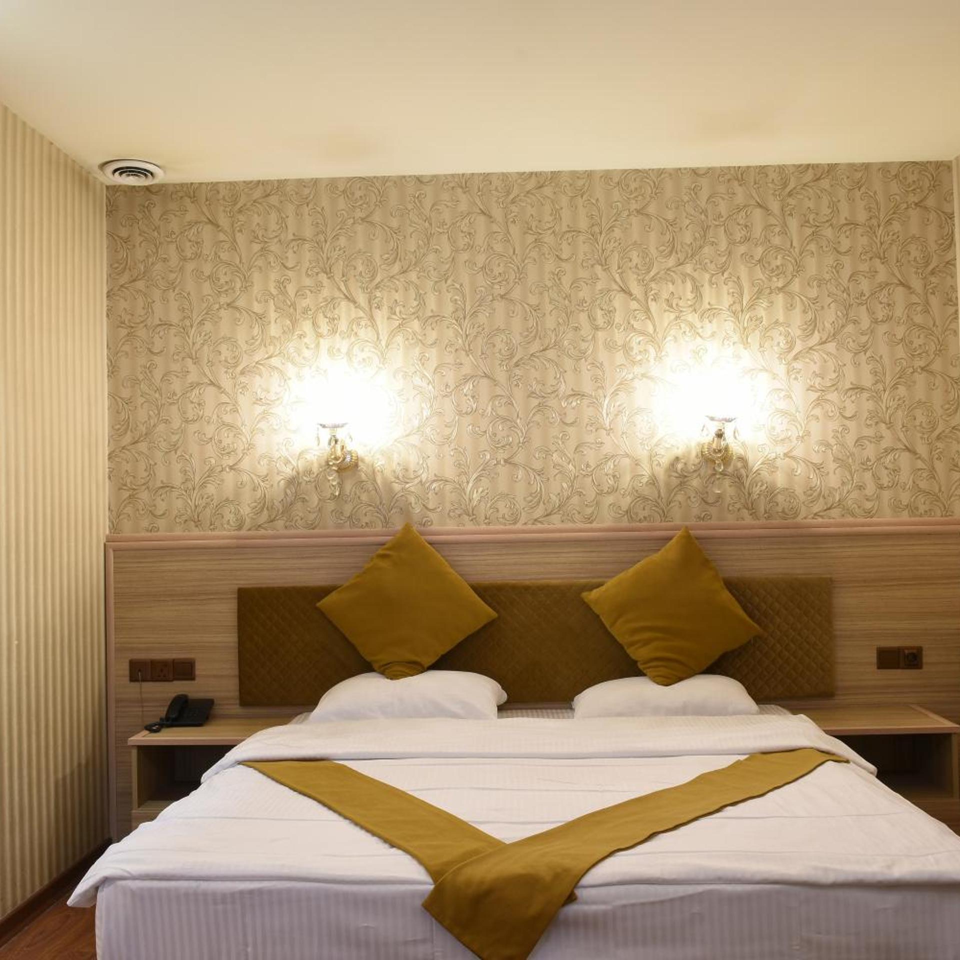 Asenappar Hotel 32/65