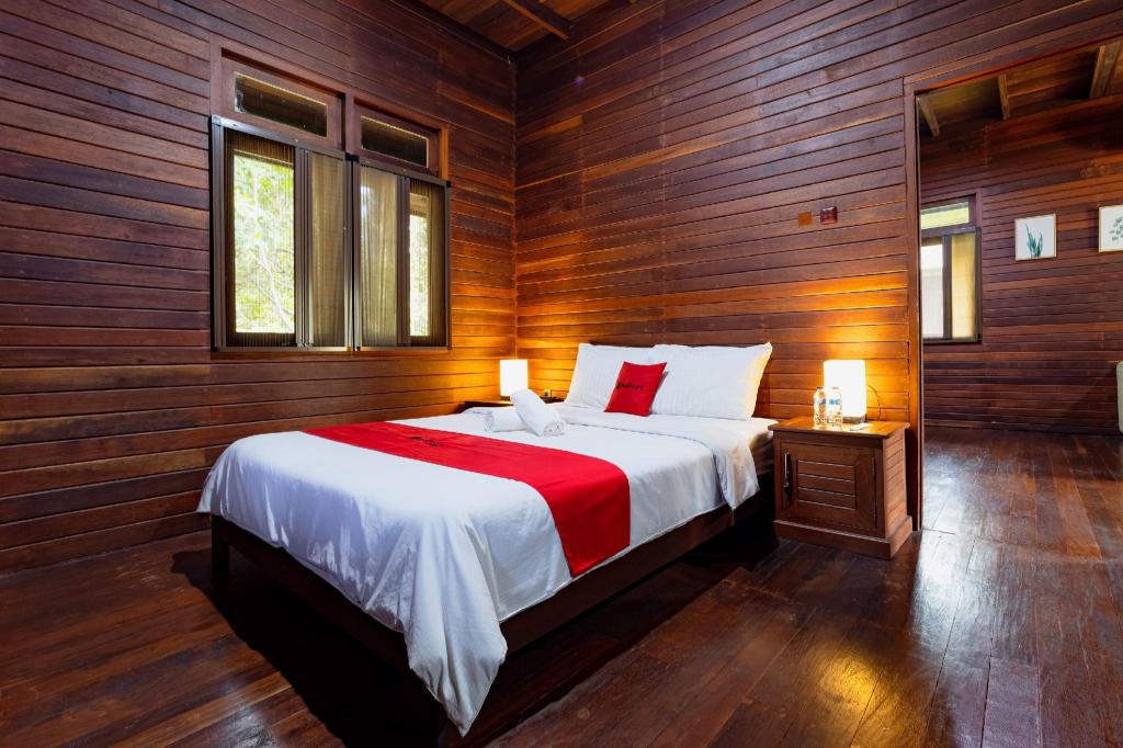RedDoorz Resort @ Taman Wisata Mangrove 17/46