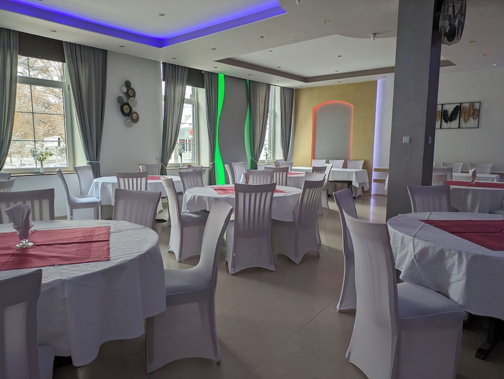 Hotel Ari 33/50