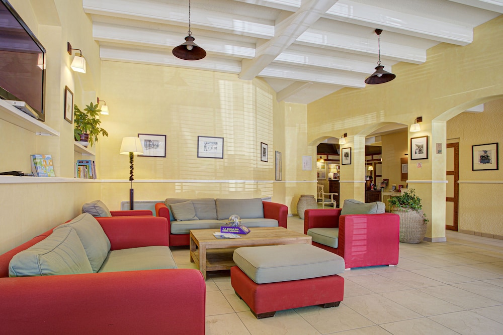 RESIDENCE PIERRE AND VACANCES LE SEQUOIA 24/43