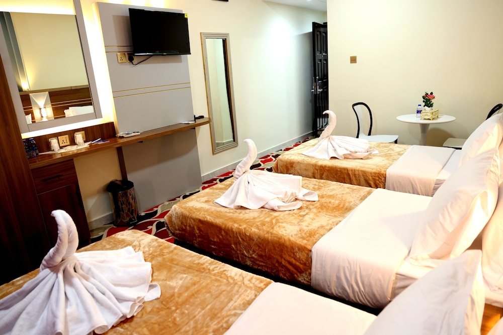Tanha Park Hotel 24/52