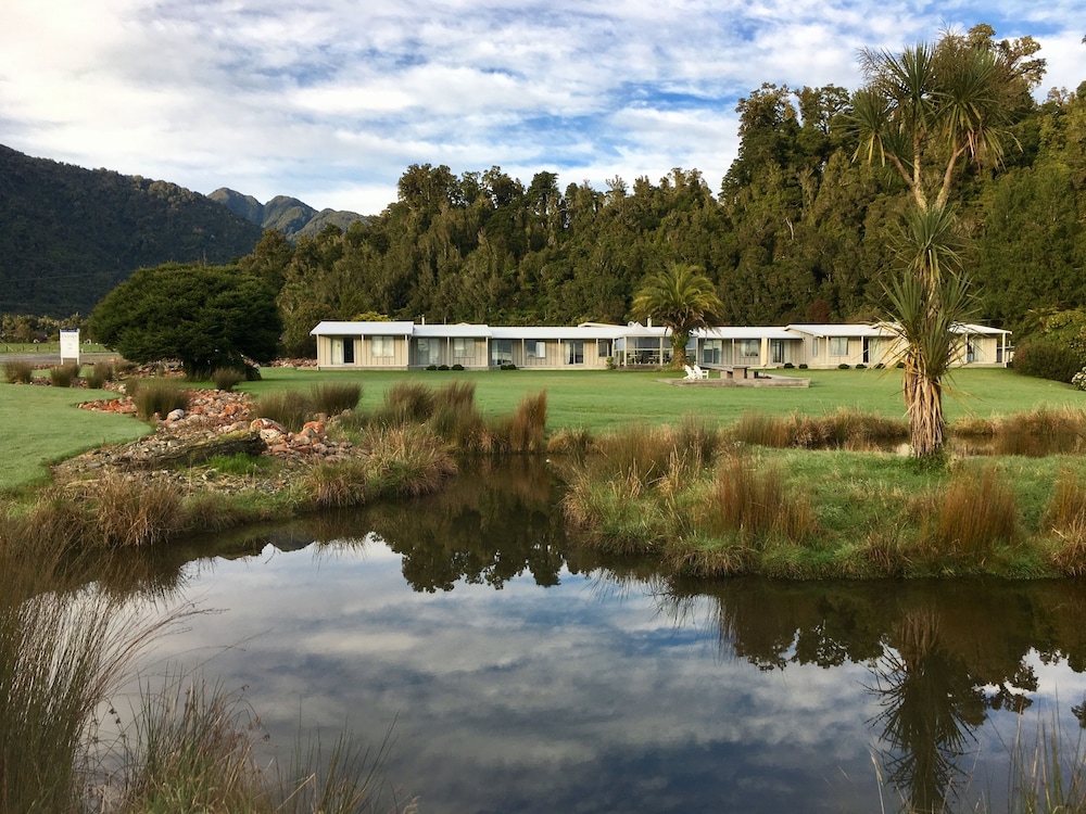 Franz Josef Oasis 38/54