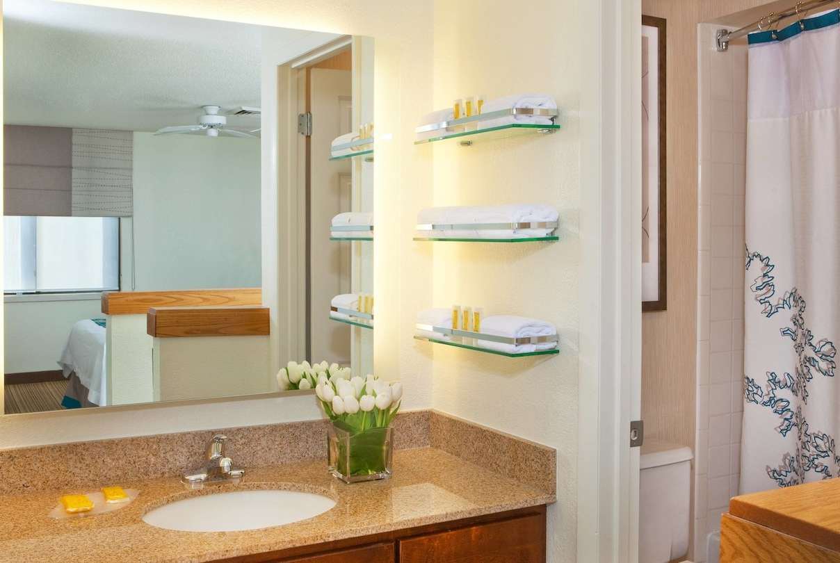 Tysons Corner Suites, a Baymont by Wyndham 47/49