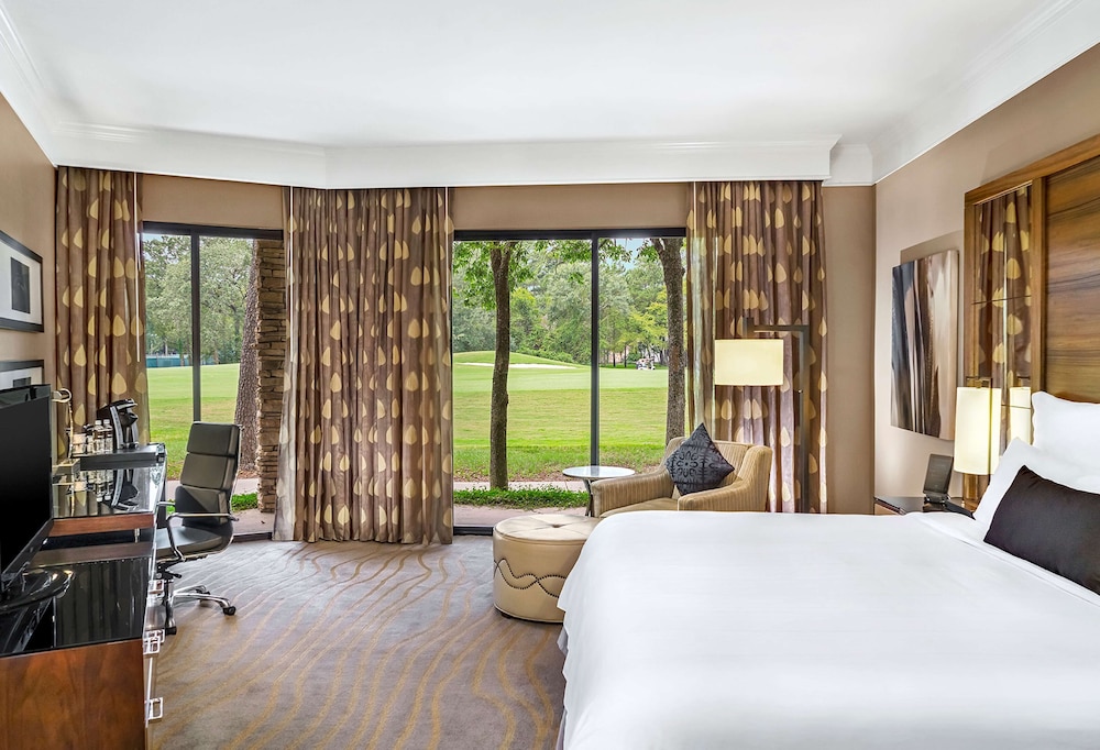 The Woodlands Resort, Curio Collection by Hilton 11/38