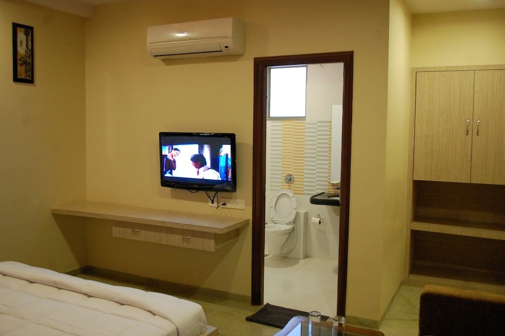 Royal View Hotel 30/30