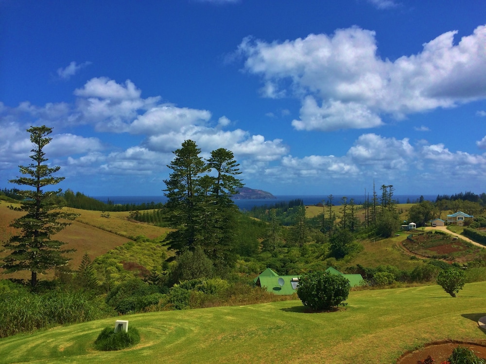 Seaview Norfolk Island 39/50
