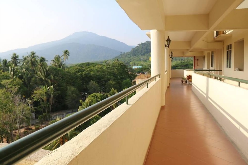 Kuah Town Service Suite Apartment 36/41