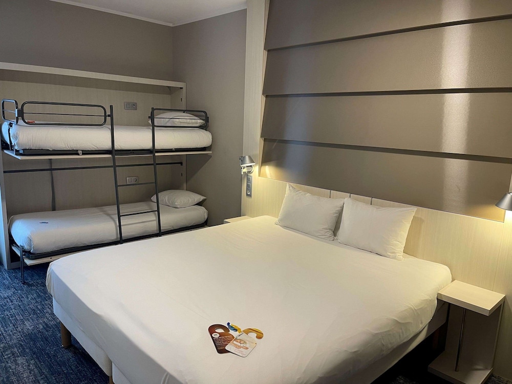 IBIS STYLES NIVELLES 14/73