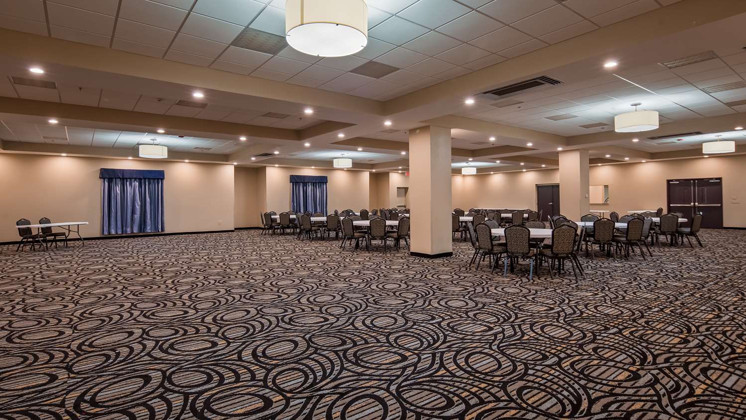 Best Western Plus Sunrise Inn 31/33