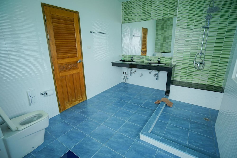 Baan Faa Talaychan Resort 16/65