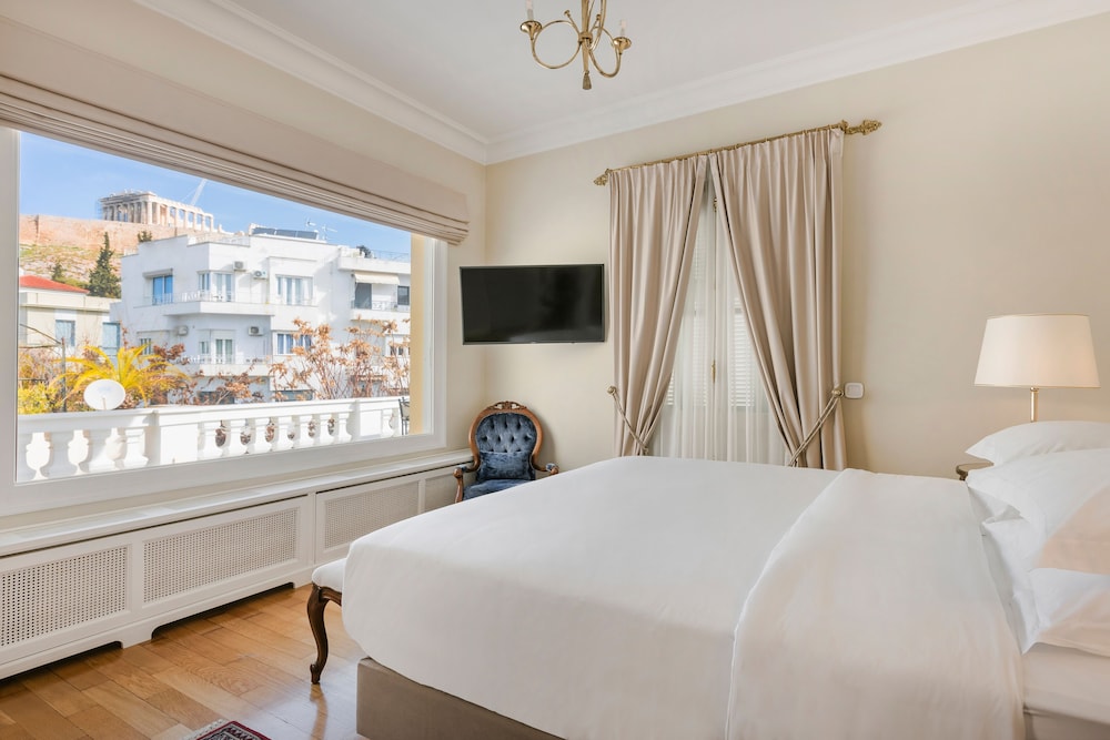Noble Suites 23/68