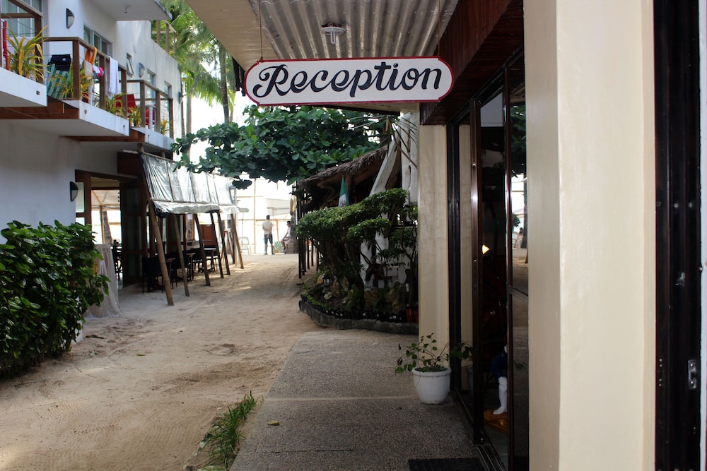 Blue Coral Resort Boracay 6/46