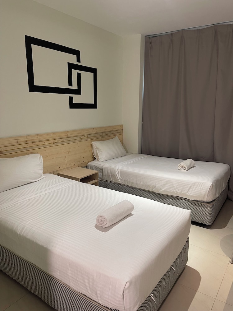 D'or Hotel 15/31