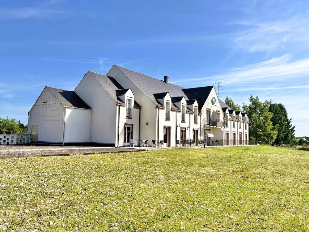 Logis Hotel Sully Le Château 43/49