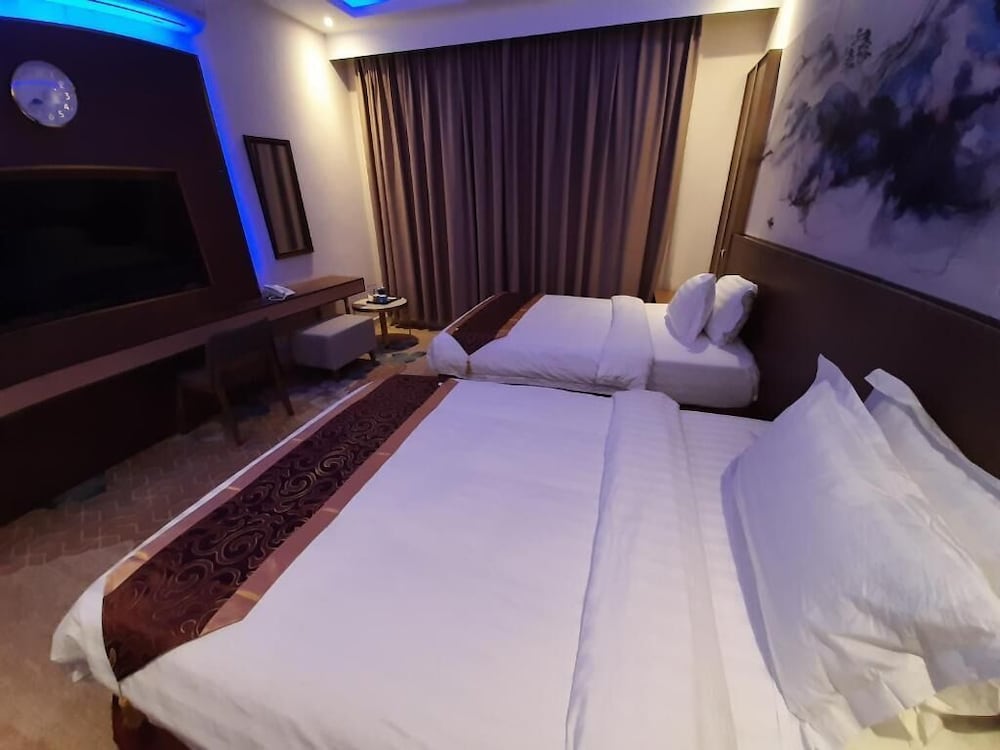 فندق قصر الشمال(Qasr Alshamal Hotel) 16/50