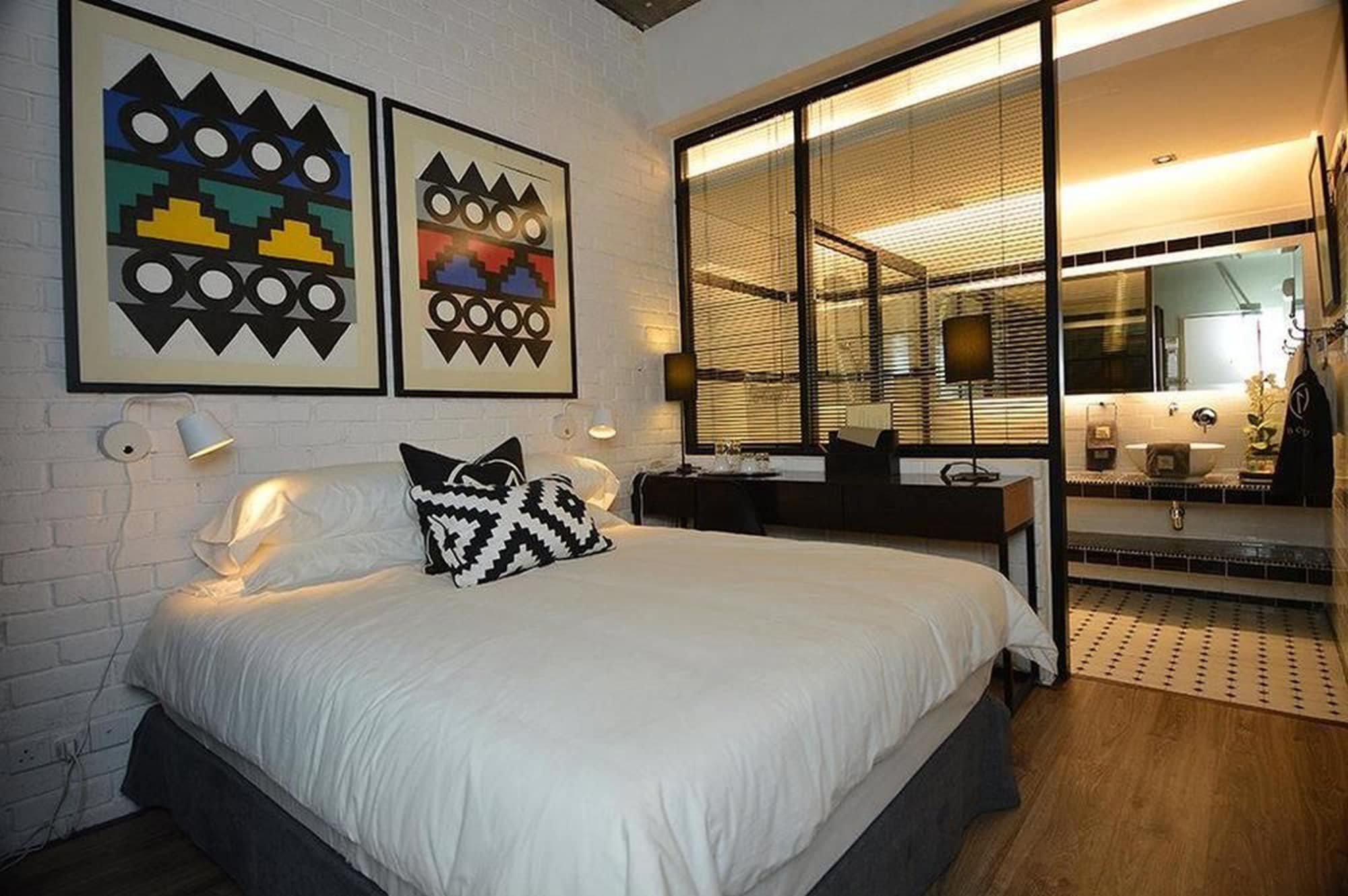 STANDARD, QUEEN BED, NO WINDOW