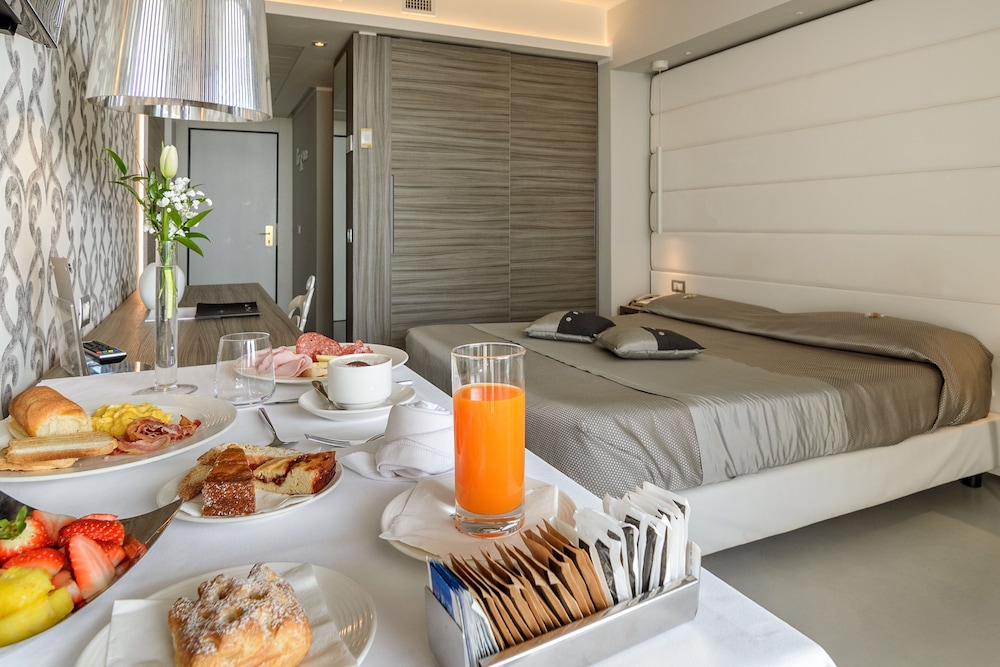 Mec Paestum Hotel 41/73