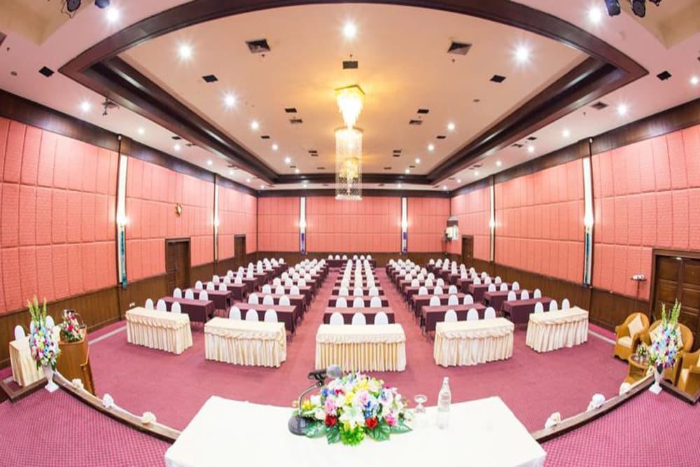 Phayao Gateway Hotel 43/49