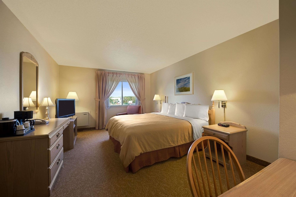 Travelodge By Wyndham Holbrook 8/15