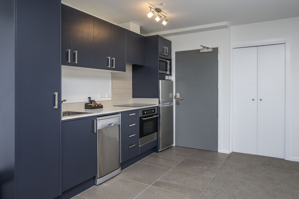 Ramada Suites by Wyndham Albany 4/59