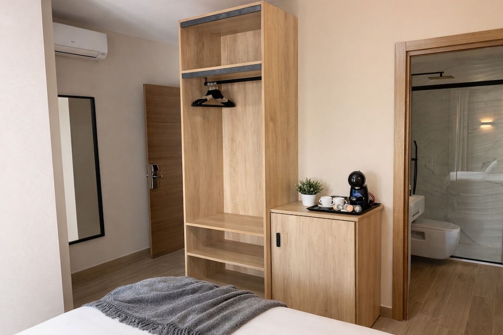 Nerjarooms 25/49